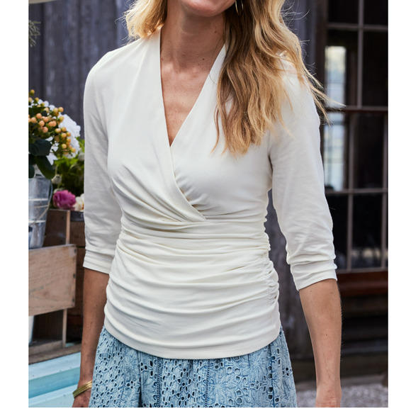 Soft Surroundings Tops - Soft Surroundings Ivory Pearl Alondra Knit Top I Vneck Shirring Shirt Womens Med